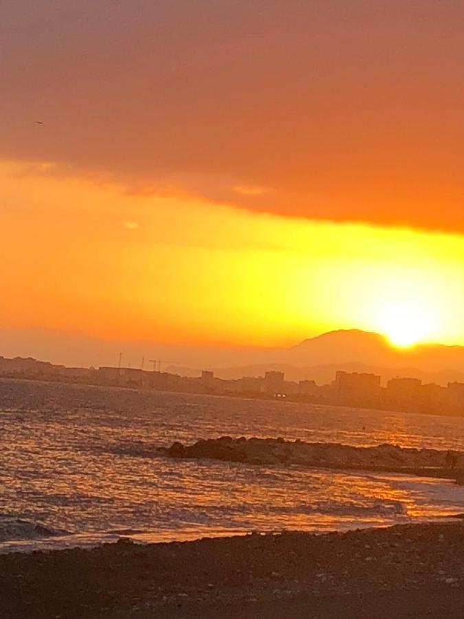 Relaxing Vacation At The Beach Malaga Luaran gambar